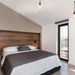 Tatil Evi Cozy In Donje Polje With Wifi