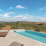 Tatil Evi Cozy In Donje Polje With Wifi