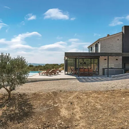 Semesterbostad Cozy Home In Donje Polje With Wifi Jadrtovac