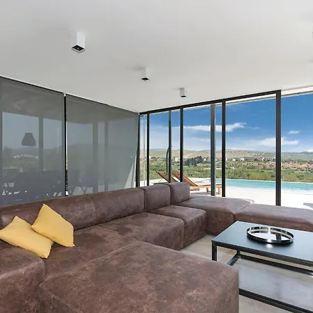 Semesterbostad Cozy Home In Donje Polje With Wifi Jadrtovac