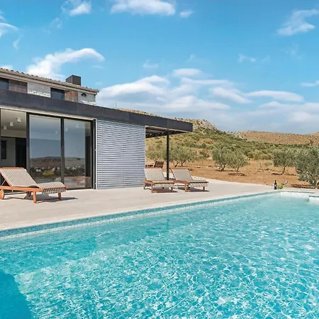 Semesterbostad Cozy Home In Donje Polje With Wifi