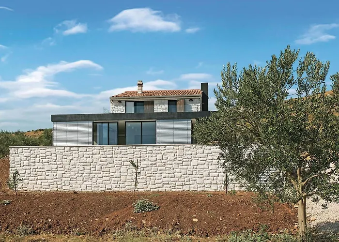 Cozy In Donje Polje With Wifi * Jadrtovac