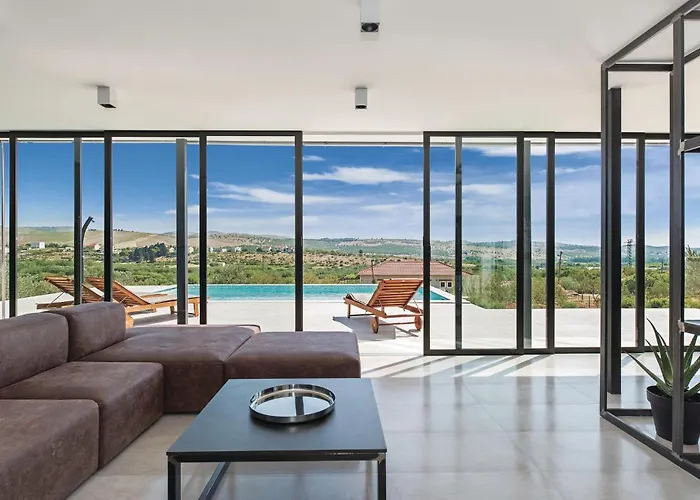 Cozy In Donje Polje With Wifi