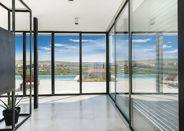 Cozy In Donje Polje With Wifi * Jadrtovac