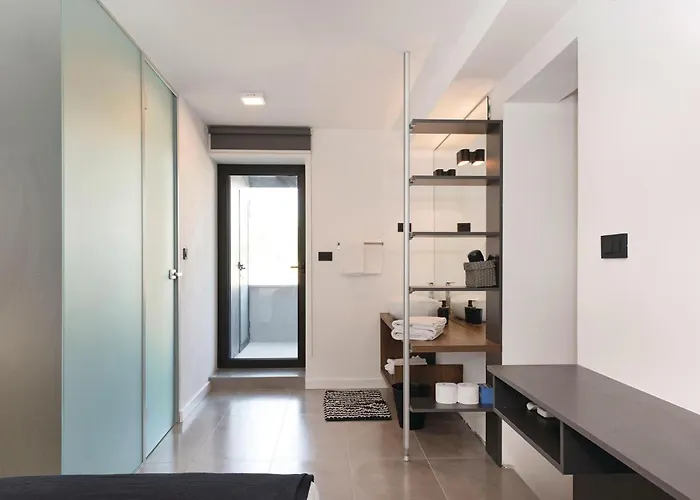 Cozy In Donje Polje With Wifi Jadrtovac